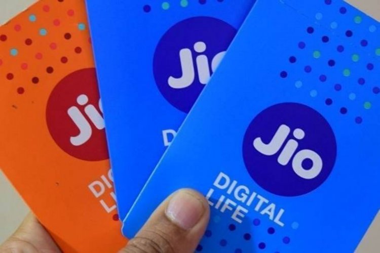 Jio Happy New Year Offer brings extra validity to Rs 2,545 prepaid recharge plan; Details